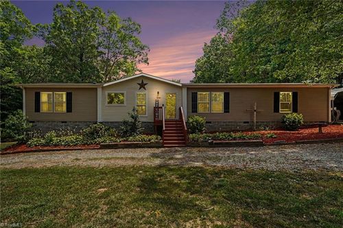 156 Yellow Poplar Ln, Lexington, NC, 27295-5350 | Card Image
