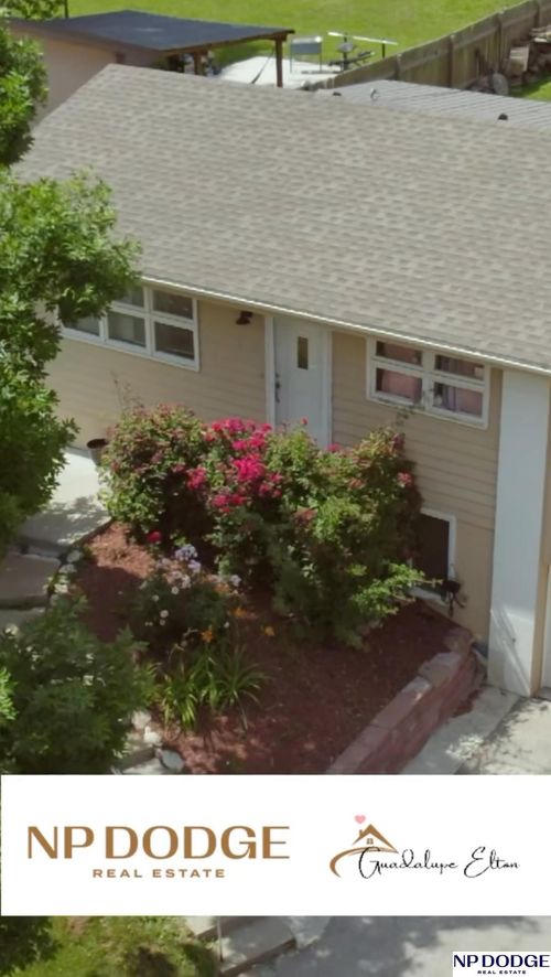 6230 Park Lane Dr, Omaha, NE, 68104-1647 | Card Image