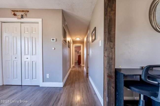 8113 Ky Highway 259 N, House other with 3 bedrooms, 1 bathrooms and null parking in Bee Spring KY | Image 21