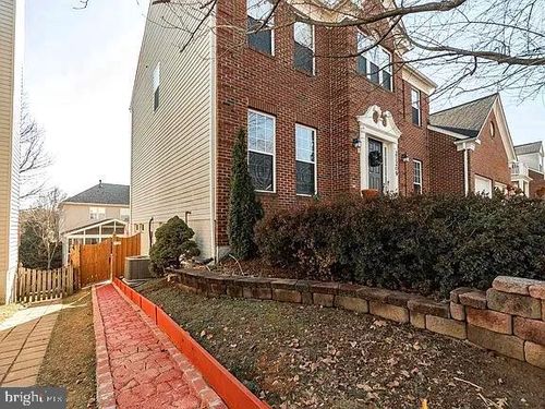 21209 Seneca Crossing Dr, GERMANTOWN, MD, 20876-4316 | Card Image