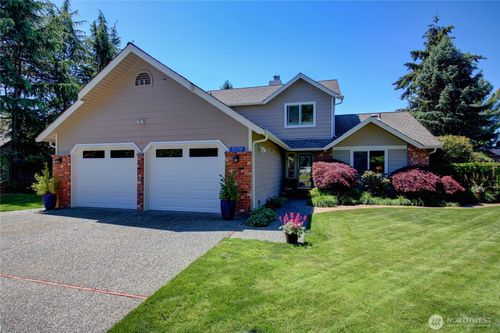 12270 Maple Crest Drive, Burlington, WA, 98233 | Card Image
