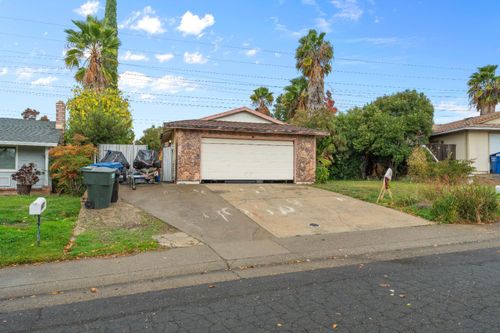 8277 Rhodora Ct, Orangevale, CA, 95662-3034 | Card Image