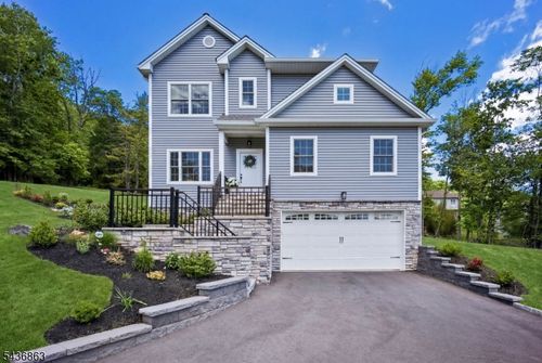 518 Cardinal Ln, Green Brook, NJ, 08812-2117 | Card Image