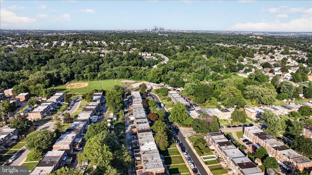 Residential in CLIFTON HEIGHTS 4