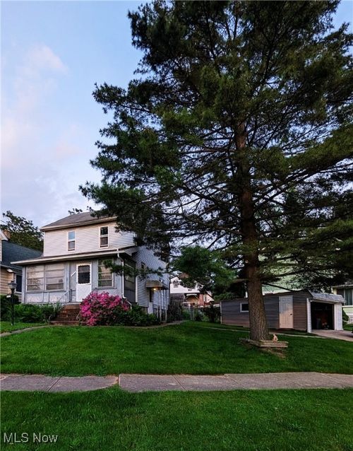4745 Blythin Rd, Garfield Heights, OH, 44125-1209 | Card Image