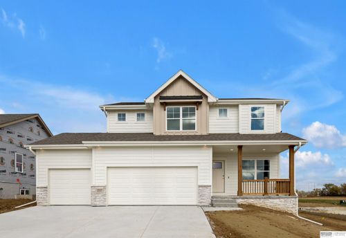 18414 Palisades Dr, Omaha, NE, 68136-4277 | Card Image