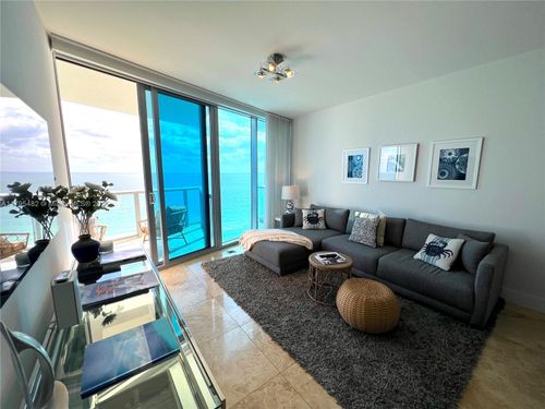 apt-1903-17001 Collins Ave, Sunny Isles Beach, FL, 33160-3674 | Card Image