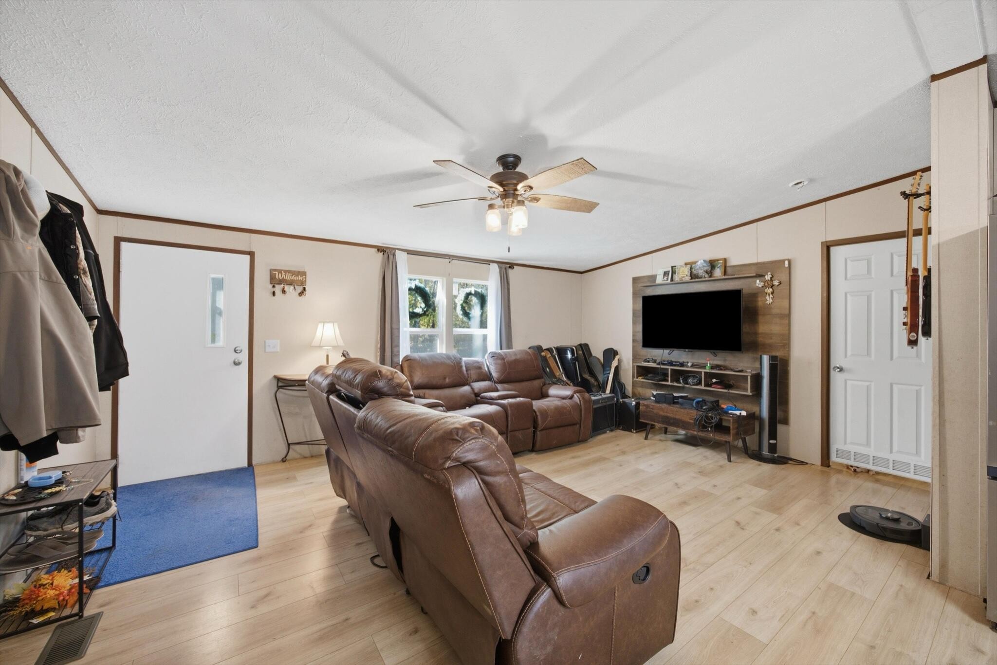 Residential in Chatsworth 5