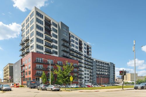 106 W Seeboth St, MILWAUKEE, WI, 53204-4322 | Card Image
