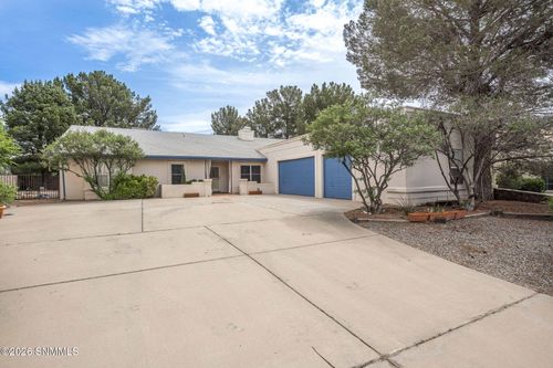 674 Cielo Bonito Ct, Las Cruces, NM, 88005-1357 | Card Image