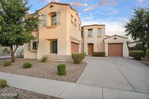 637 E Indian Wells Pl, Chandler, AZ, 85249-6953 | Card Image