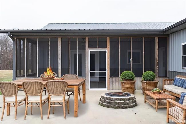 1230 S Iron Mountain Rd, House other with 3 bedrooms, 2 bathrooms and null parking in Bloomfield IN | Image 13