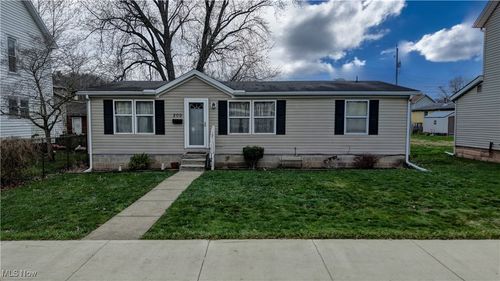 209 Mccrea Ave, Dennison, OH, 44621-1651 | Card Image