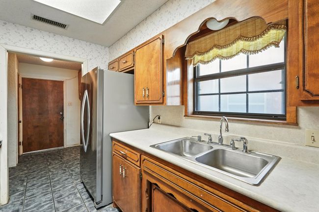 5241 Hunters Cir, House other with 3 bedrooms, 2 bathrooms and null parking in Abilene TX | Image 13