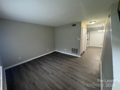 apt-11-804 British Woods Dr Sw, Lenoir, NC, 28645-5841 | Card Image
