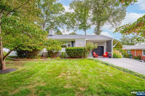 148 Vreeland Ave, Bloomingdale, NJ, 07403-1139 | Card Image