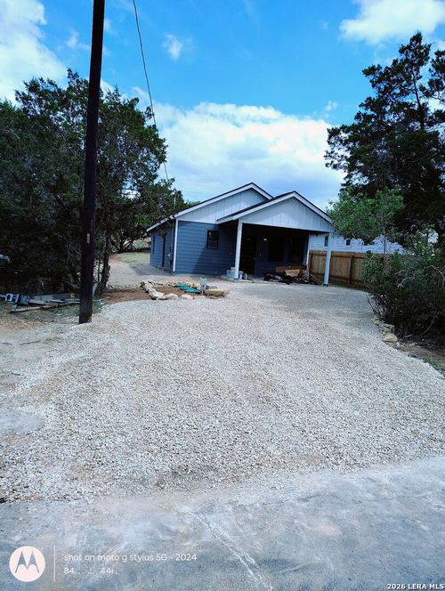 270 Ridgerock Dr, Canyon Lake, TX, 78133-3962 | Card Image
