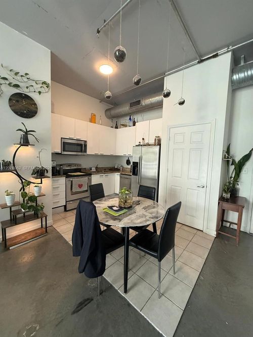 216-2100 Van Buren St, Hollywood, FL, 33020-7340 | Card Image