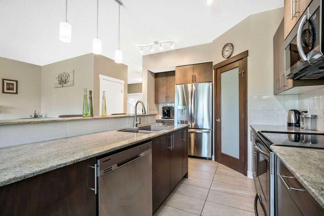 5 Drake Landing Loop, House detached with 3 bedrooms, 2 bathrooms and 5 parking in Okotoks AB | Image 10