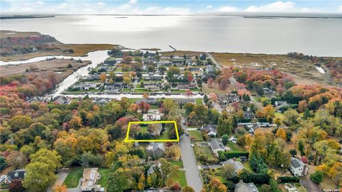 23 Highview Blvd, Brookhaven, NY, 11719-9730 | Card Image