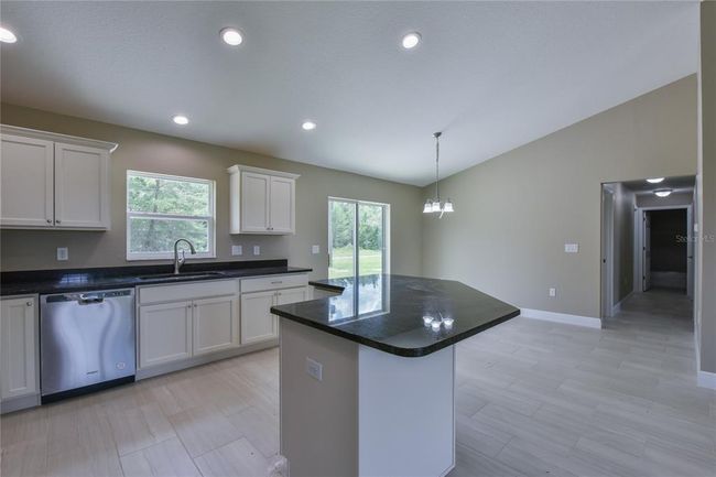 12805 Sw 38 Th Cir, House other with 4 bedrooms, 2 bathrooms and null parking in OCALA FL | Image 15