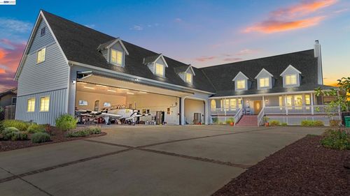 3089 Boeing Rd, Cameron Park, CA, 95682-9209 | Card Image