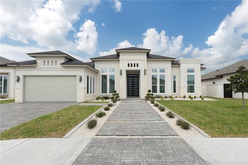 9815 N 24th Ln, McAllen, TX, 78504-7013 | Card Image