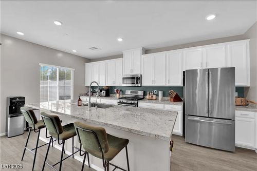 unit-112-2205 Ozzy Ave, Henderson, NV, 89052-1527 | Card Image