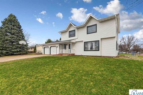 229 Wadsworth Dr, Mankato, MN, 56001-6604 | Card Image