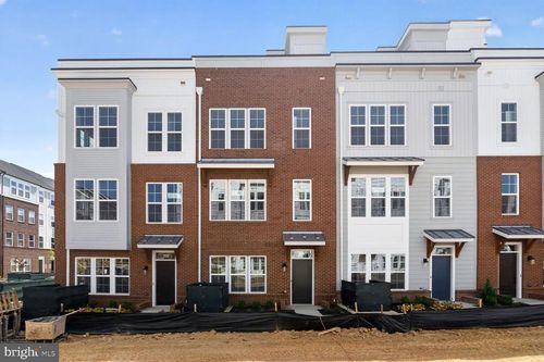 clarke-224-elevator-2521 Farmstead Drive, ROCKVILLE, MD, 20850 | Card Image