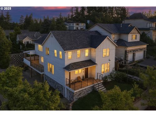 12589 Se 147th Ave, Happy Valley, OR, 97086-4201 | Card Image