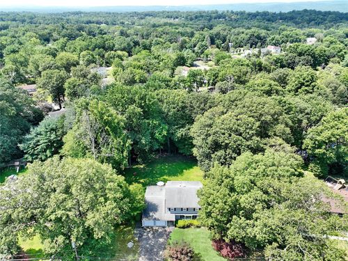121 Smith Hill Rd, Suffern, NY, 10901-7723 | Card Image
