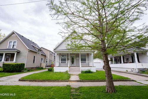 705 Perry St, Defiance, OH, 43512-2736 | Card Image