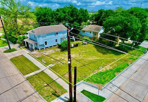 307 S 79th St, Houston, TX, 77012-1610 | Card Image