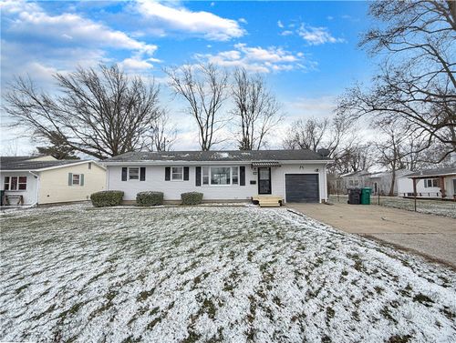 2451 W Olive St, Decatur, IL, 62526-3364 | Card Image