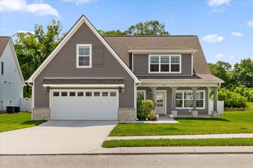 1275 Neyland Cir, Hixson, TN, 37343-6901 | Card Image
