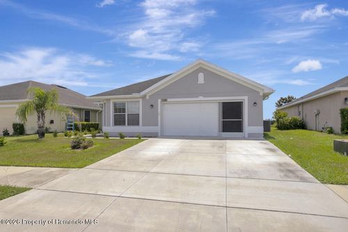 7088 Wirevine Dr, BROOKSVILLE, FL, 34602-7569 | Card Image