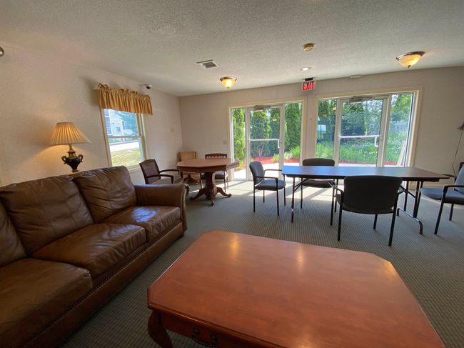 APT-303 - 173 Eastern Ave, Condo with 2 bedrooms, 1 bathrooms and null parking in Manchester NH | Image 37