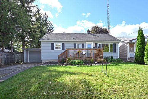 {{alt}} | Card Image