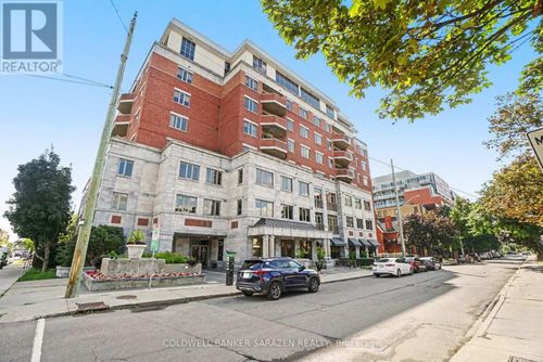 701 - 320 Mcleod St, Condo with 2 bedrooms, 2 bathrooms and 1 parking in Ottawa ON | Card Image