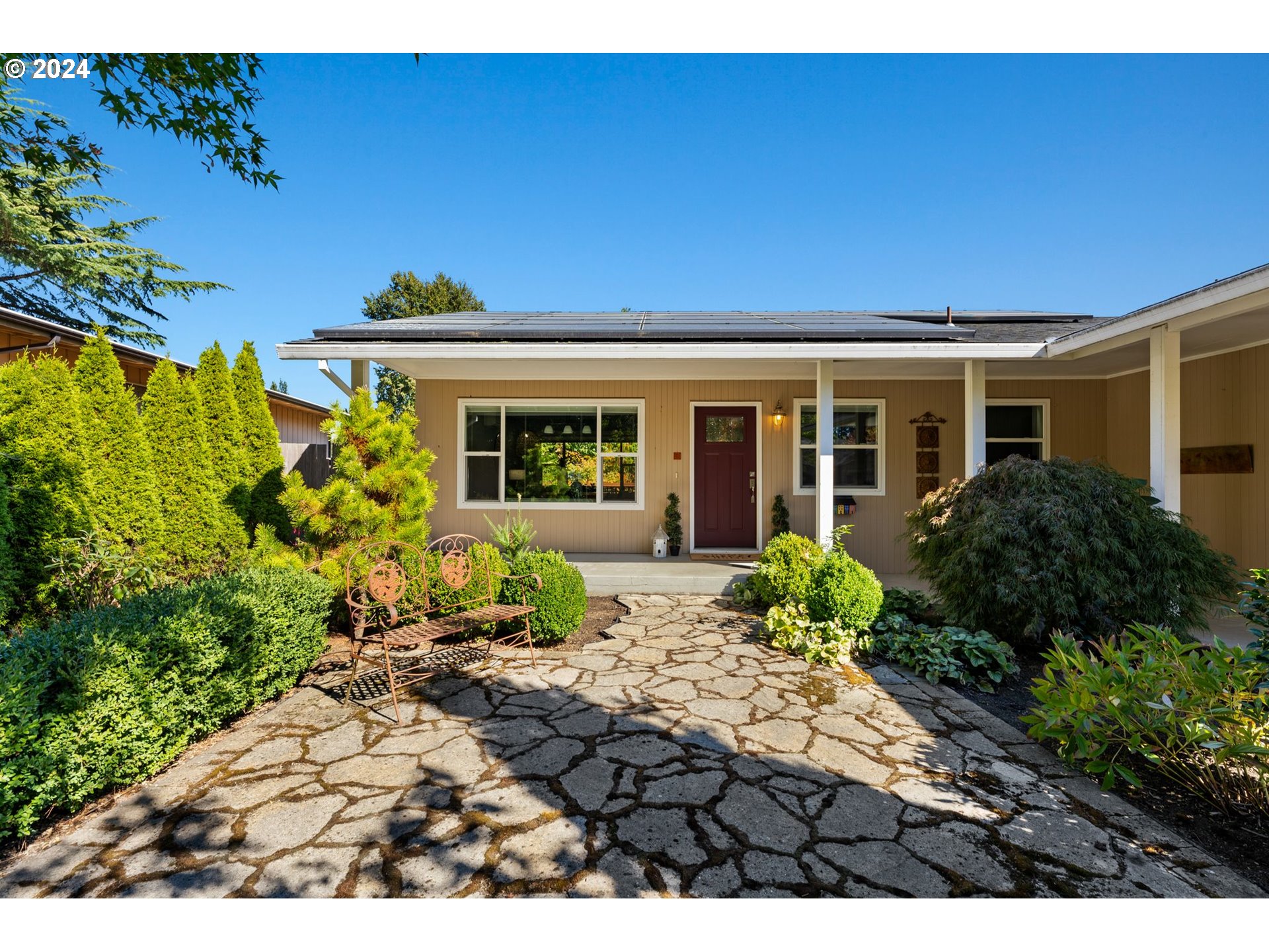 Ash Dr, Portland, OR 97223