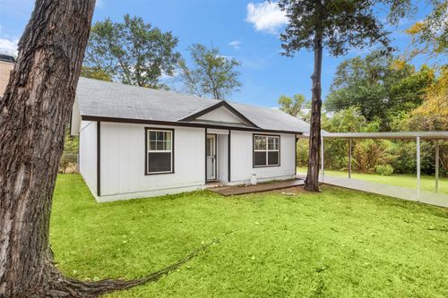 521 Hilltop Dr, Tool, TX, 75143-2316 | Card Image