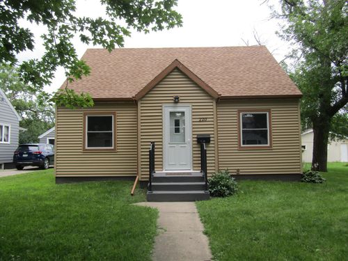 220 6th Ave, Granite Falls, MN, 56241-1420 | Card Image