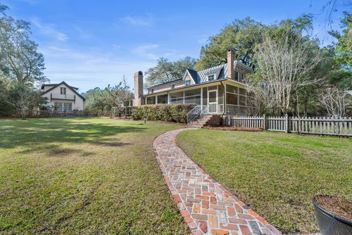 100 W Walker Dr, Summerville, SC, 29483-4222 | Card Image
