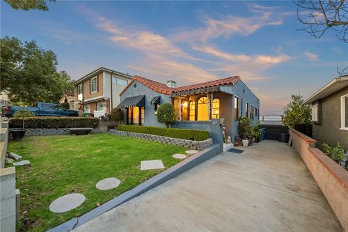 1178 W 18th St, San Pedro, CA, 90731-3810 | Card Image