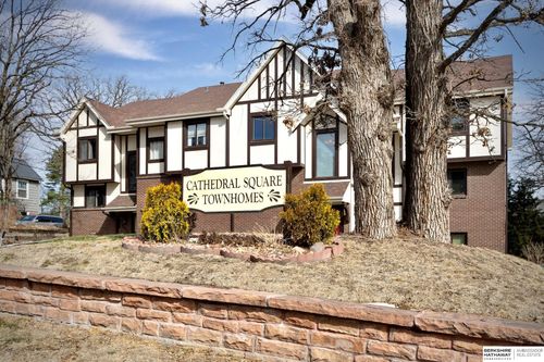 3618 Burt St, Omaha, NE, 68131-1946 | Card Image