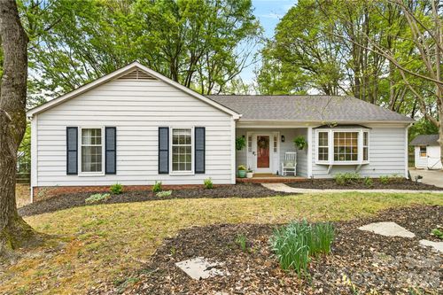 8844 Kirchenbaum Dr, Charlotte, NC, 28210-7656 | Card Image
