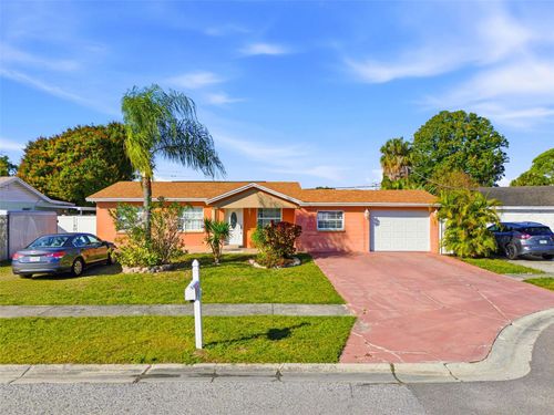 4914 Holiday Dr, TAMPA, FL, 33615-4720 | Card Image