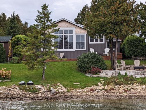 231 Tamarac Rd, Stokes Bay, ON, N0H2M0 | Card Image
