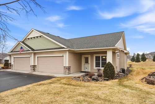 527 Morgan Dr, New Richmond, WI, 54017-2409 | Card Image